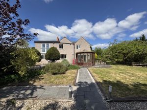 Rear of house- click for photo gallery